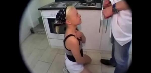  chnuckel bea piss swallowing in the kitchen